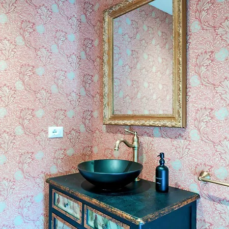 Stylish - P R A T E L L O Padenghe sul Garda