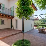 Stylish - P R A T E L L O Villa