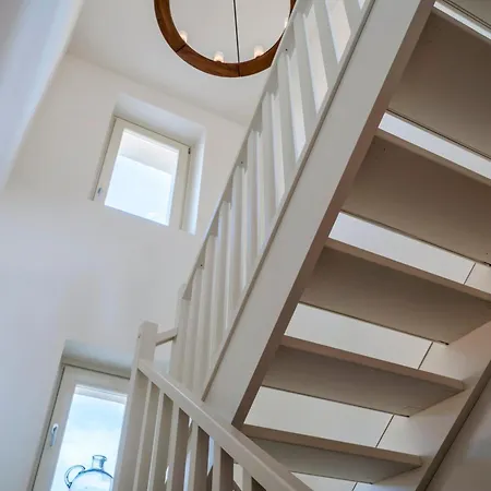 Stylish - P R A T E L L O Villa *